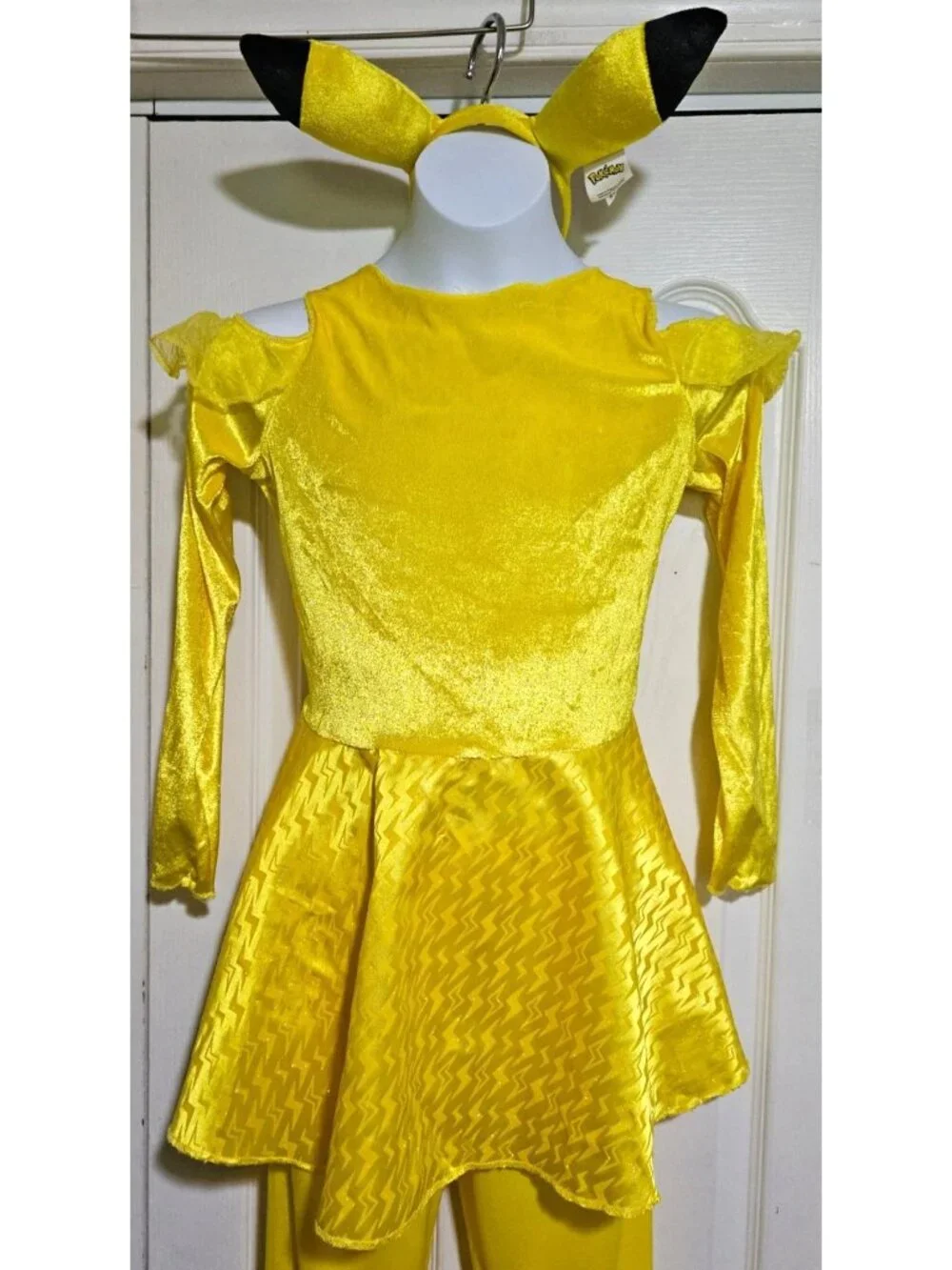 Pokemon Pikachu Deluxe Costume Girls 4-6x Dress Headband Ears Tail Disguise Kids